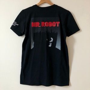 MR ROBOT Season 2 crew shirt
